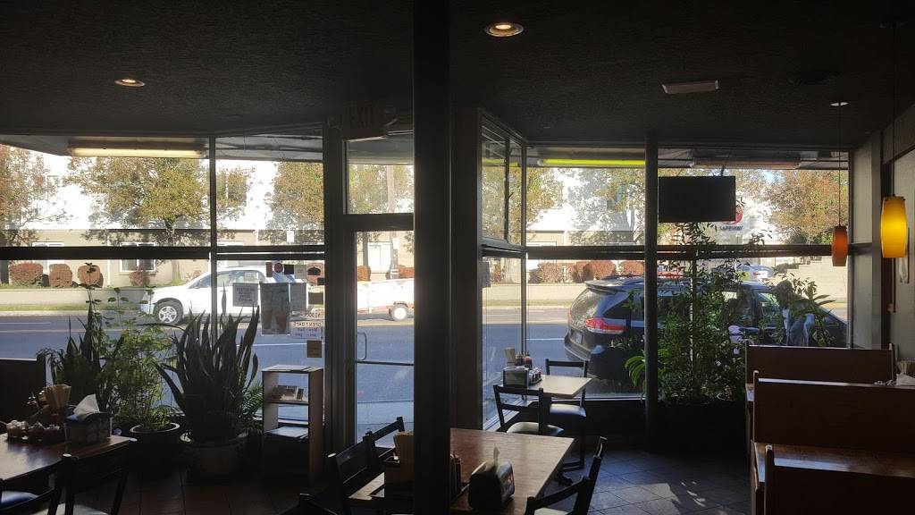 Phở MeKha Restaurant | restaurant | 6846 NE Sandy Blvd, Portland, OR 97213, USA | 5037194584 OR +1 503-719-4584