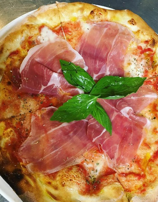 O Sole Mio | restaurant | 250 Catharine St, Philadelphia, PA 19147, USA | 2154681689 OR +1 215-468-1689