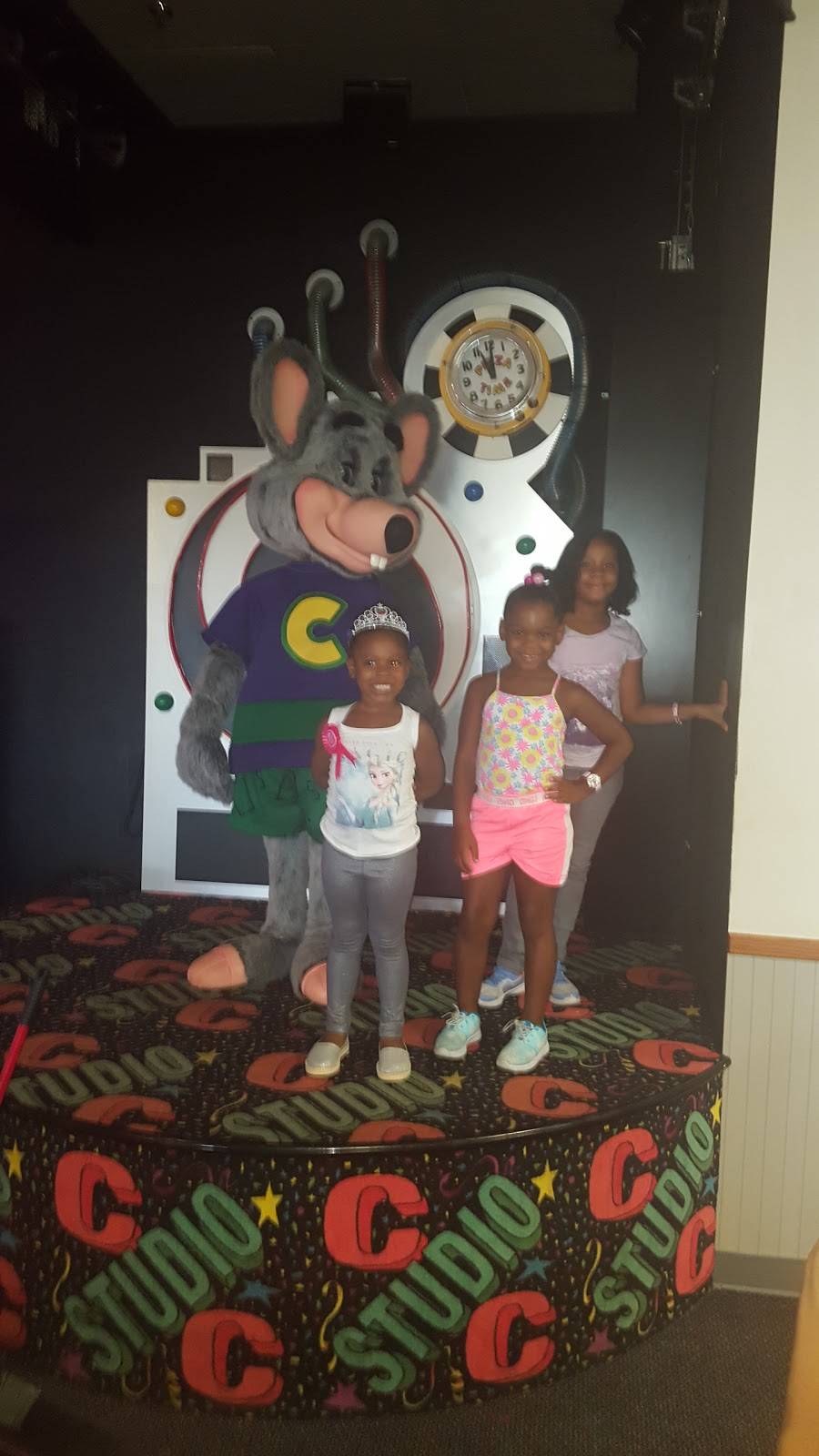 Chuck E. Cheeses | restaurant | 8 Orange Plaza Ln, Middletown, NY 10940, USA | 8453425781 OR +1 845-342-5781