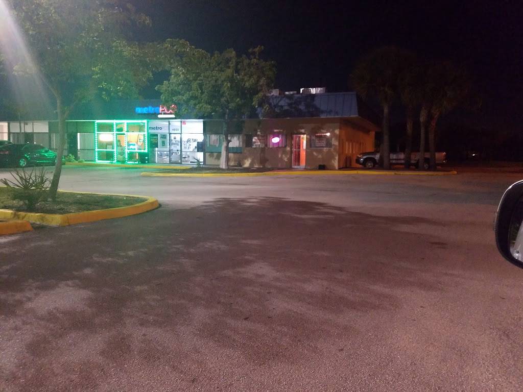 Notredame Restaurant | restaurant | 4859 N Dixie Hwy, Pompano Beach, FL 33064, USA | 9544214777 OR +1 954-421-4777