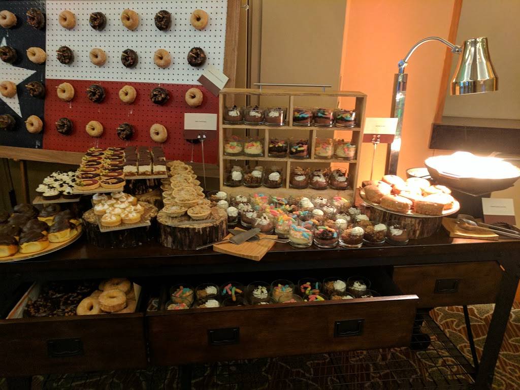 Cast Iron Restaurant | restaurant | 1300 Houston St, Fort Worth, TX 76102, USA | 8173504106 OR +1 817-350-4106