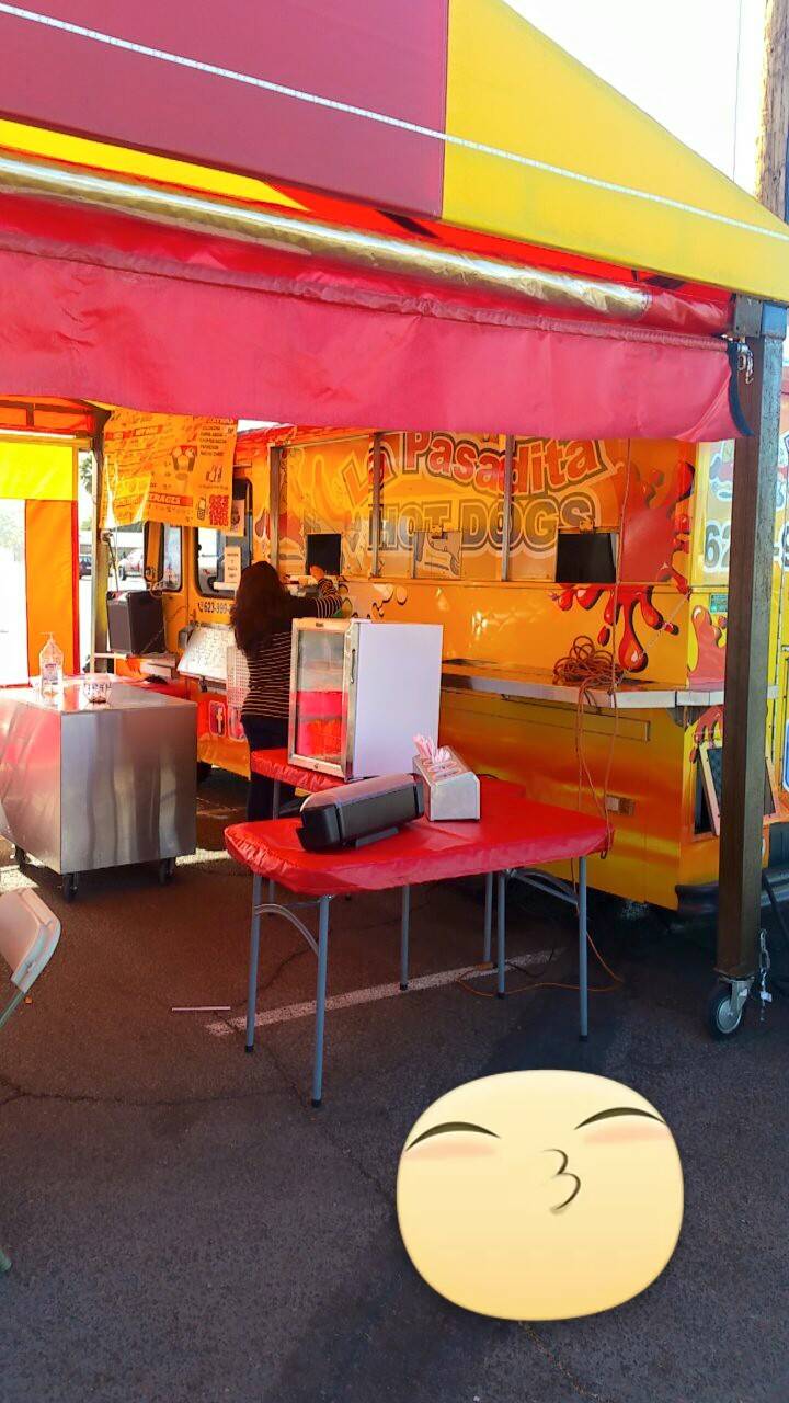 La Pasadita Hot Dogs | restaurant | 4611 W Indian School Rd, Phoenix, AZ 85031, USA | 6025957471 OR +1 602-595-7471