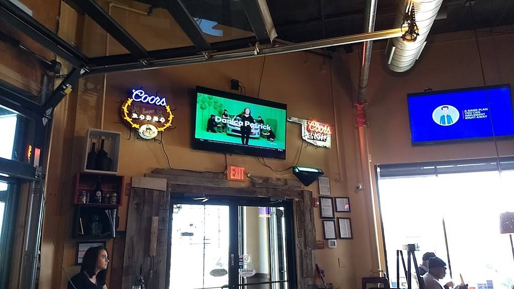 BackPorch DraftHouse West | restaurant | 5762-6070 NW Cache Rd, Lawton, OK 73505, USA | 5806992999 OR +1 580-699-2999