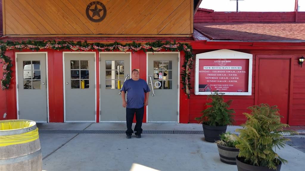 Little Red Barn Steakhouse | restaurant | 1836 S Hackberry, San Antonio, TX 78210, USA | 2105324235 OR +1 210-532-4235