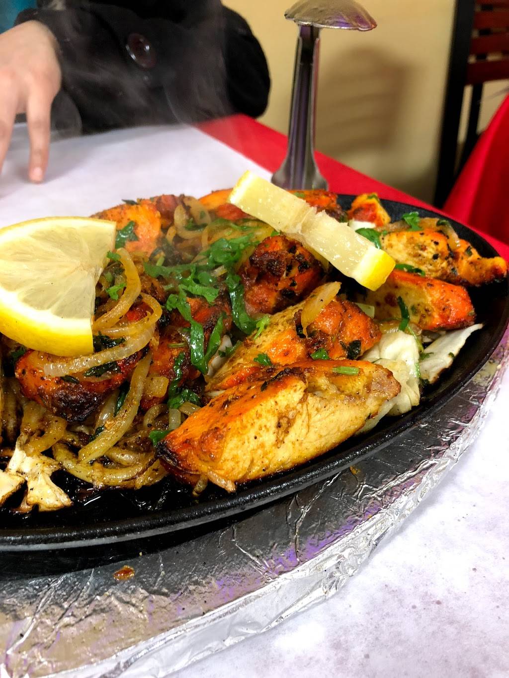 BISMILLAH KABOB N CURRY | restaurant | 4214 E 10 Mile Rd, Warren, MI 48091, USA | 5864270018 OR +1 586-427-0018