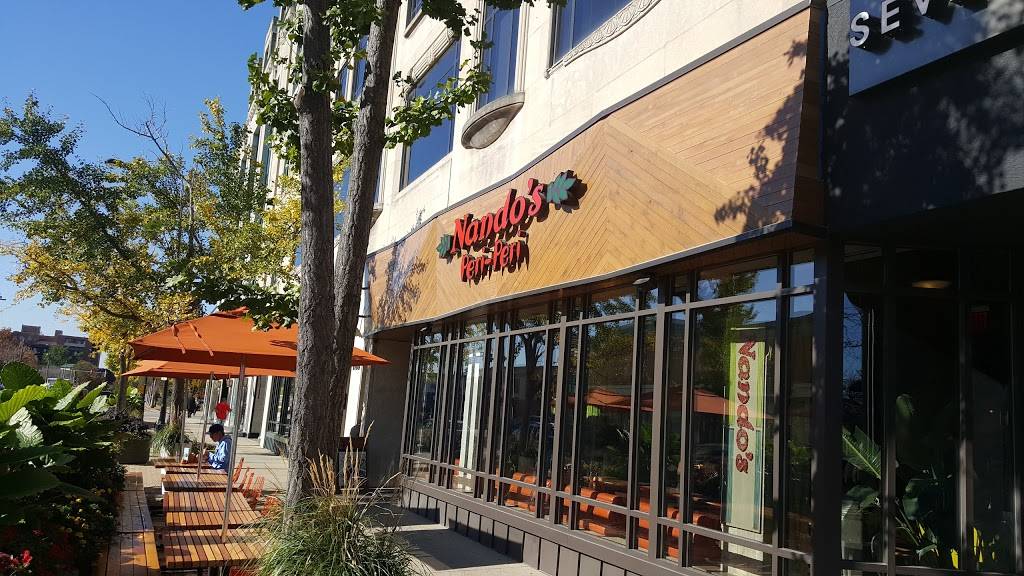 Nandos PERi-PERi | restaurant | 1138 Lake St, Oak Park, IL 60301, USA | 7084346296 OR +1 708-434-6296