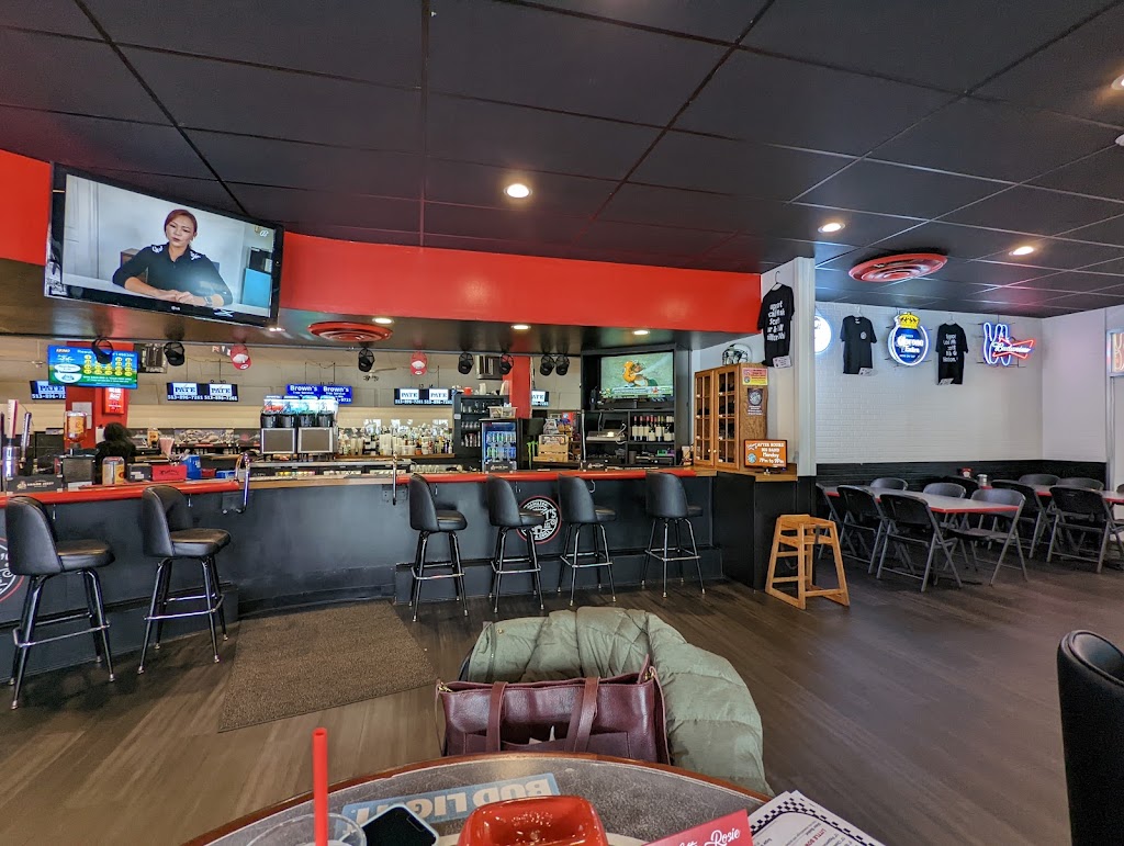 Pohlman Lanes & Family Entertainment Complex | restaurant | 954 Pyramid Hill Blvd, Hamilton, OH 45013, USA | 5137957694 OR +1 513-795-7694