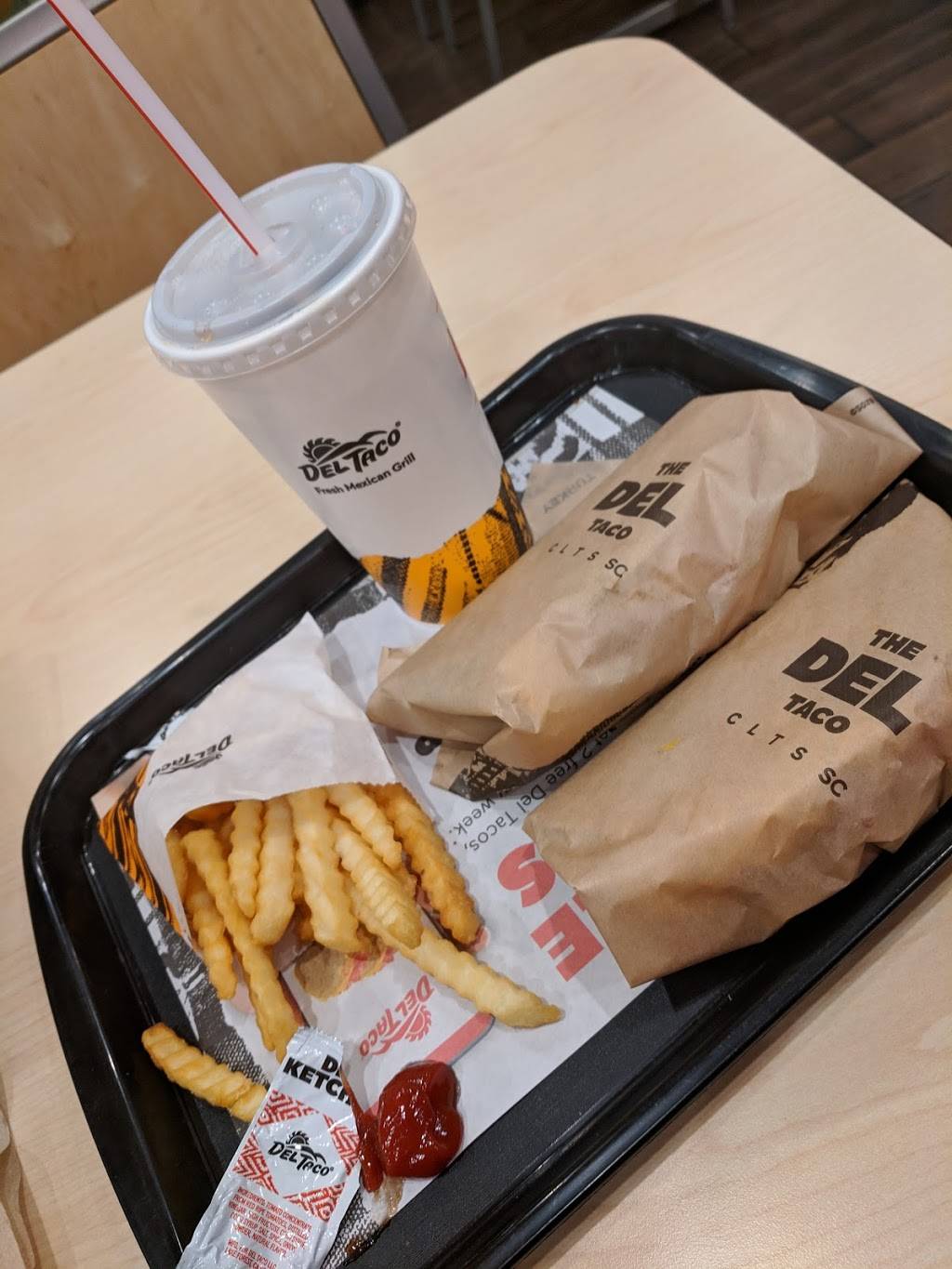 Del Taco | meal takeaway | 13742 Red Hill Ave, Tustin, CA 92780, USA | 7145441018 OR +1 714-544-1018