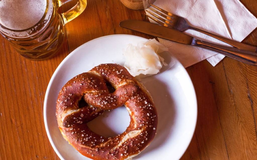 Schnells Brauhaus | restaurant | 45 W Slade St, Palatine, IL 60067, USA | 8479911040 OR +1 847-991-1040