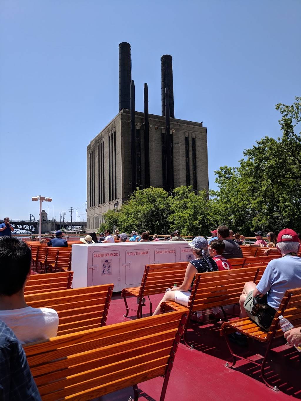 White Palace Grill | restaurant | 1159 S Canal St, Chicago, IL 60607, USA | 3129397167 OR +1 312-939-7167