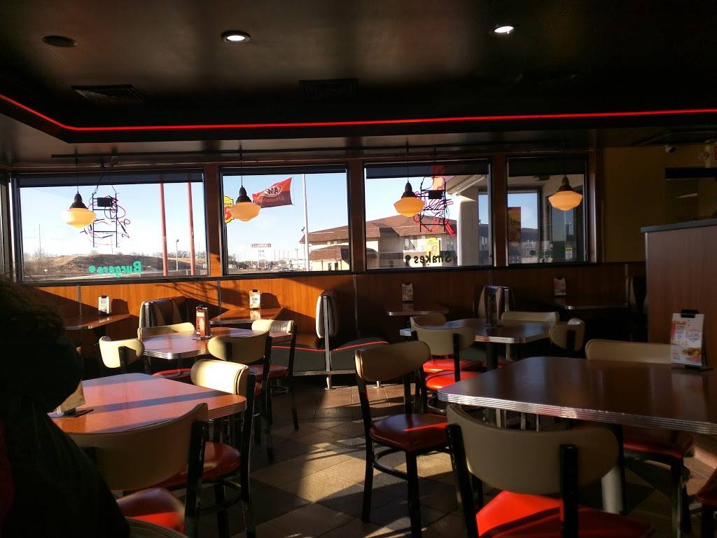 A&W Restaurant | restaurant | 4505 Lake Cir, Windsor, WI 53598, USA | 6088464314 OR +1 608-846-4314