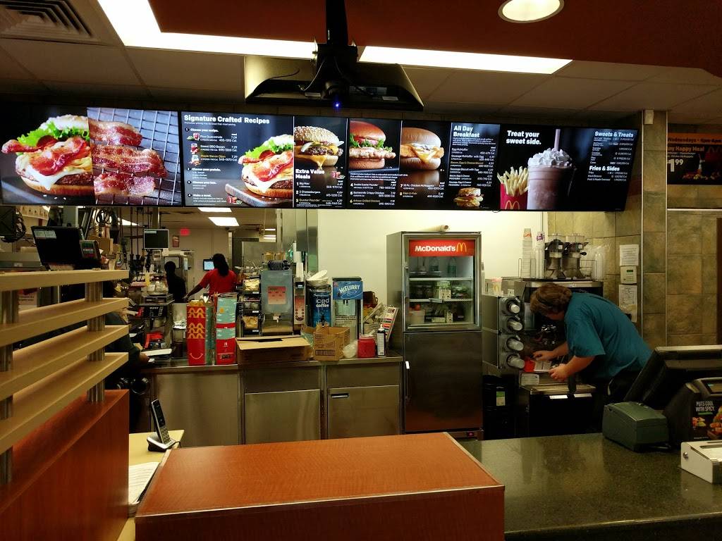 McDonalds | cafe | 9145 Chamberlayne Rd, Mechanicsville, VA 23116, USA | 8047306783 OR +1 804-730-6783
