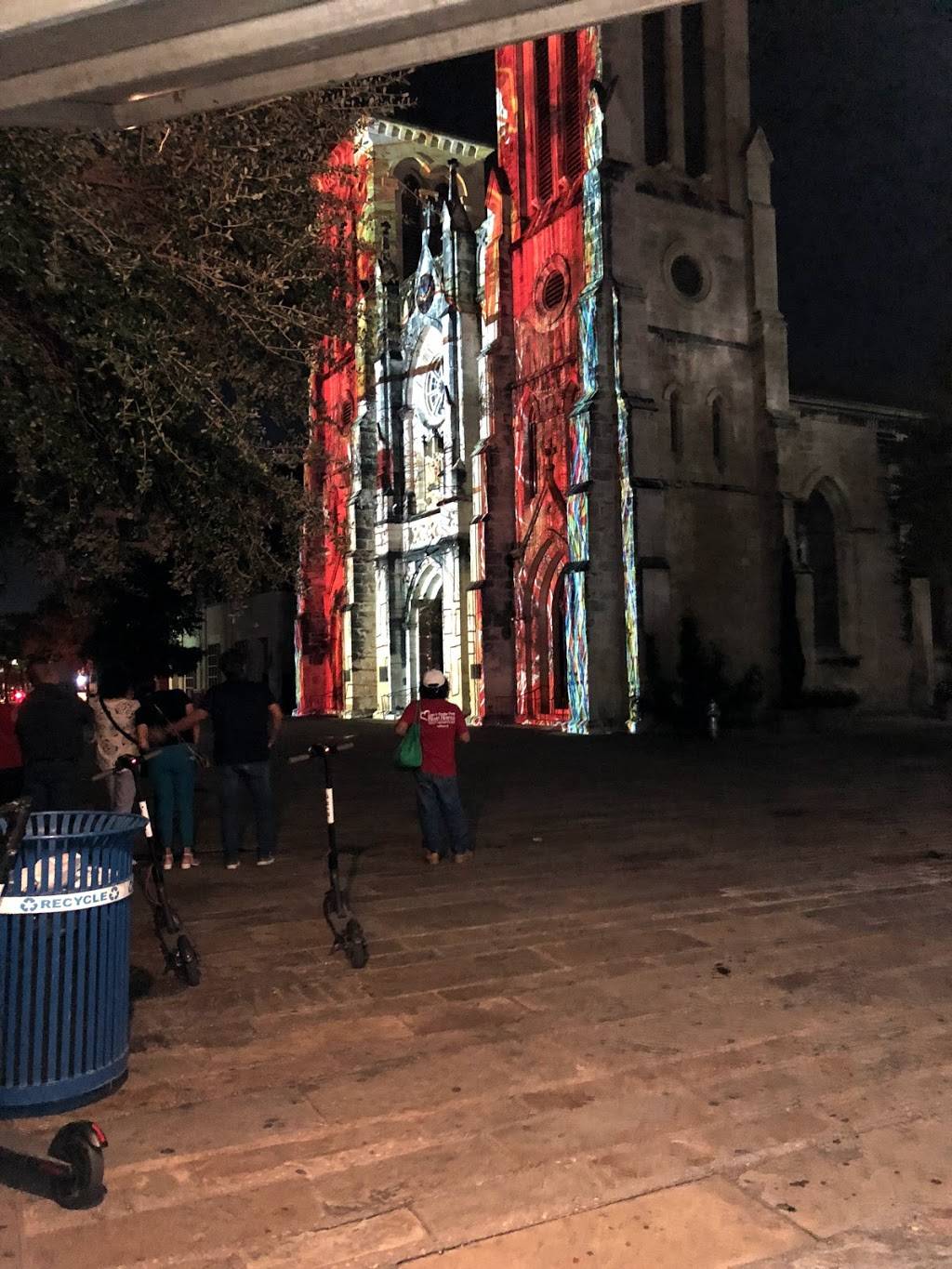 El Oasis on Main Plaza | restaurant | 115 Main Plaza, San Antonio, TX 78205, USA | 2109074890 OR +1 210-907-4890