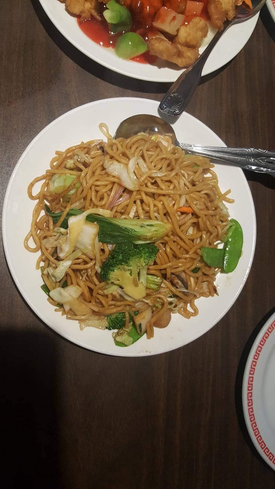 Golden Star Chinese Food | restaurant | 2257 Hilltop Dr, Redding, CA 96002, USA | 5307681899 OR +1 530-768-1899