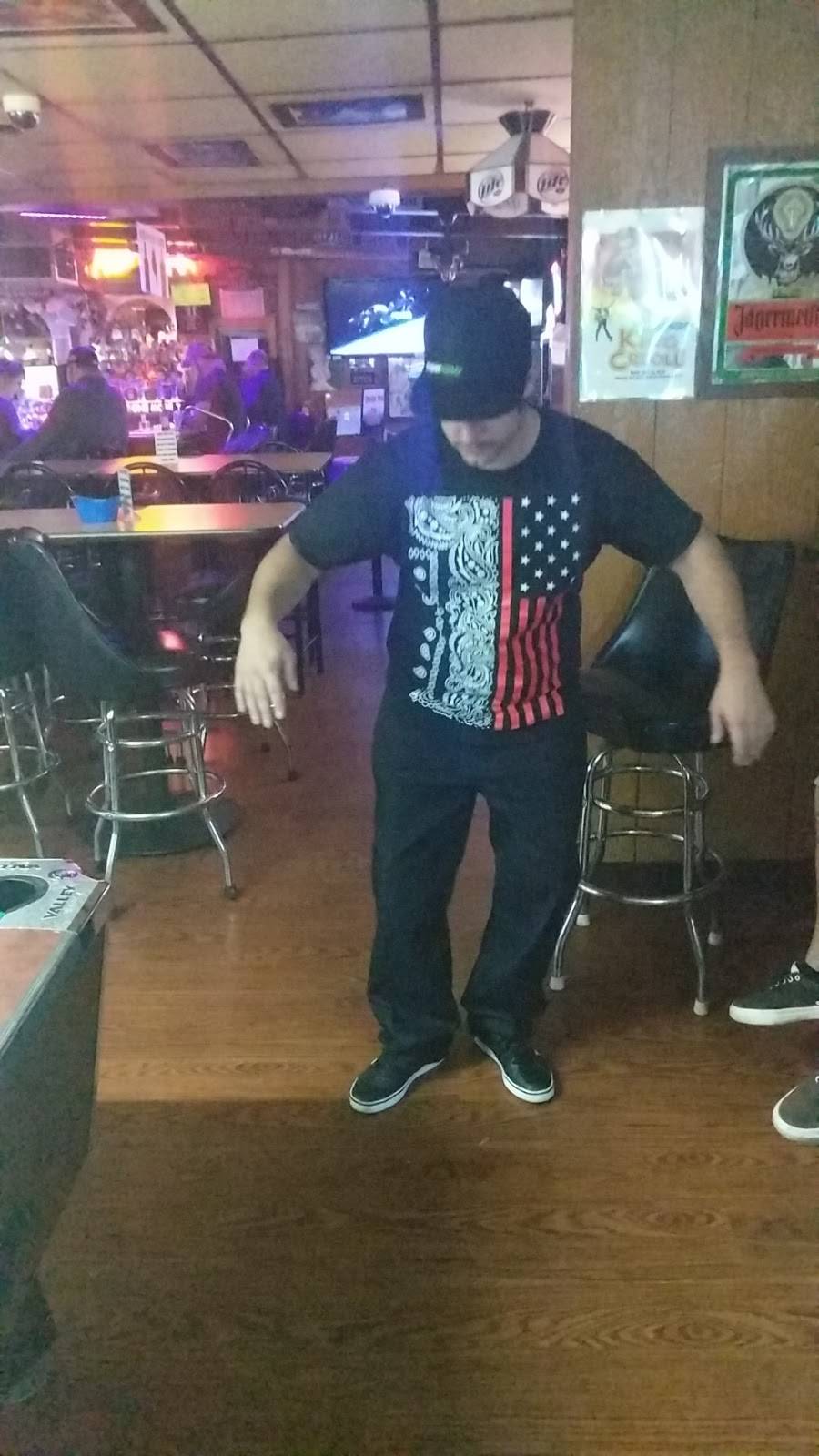 Just One More | restaurant | 3430 N 22nd St, Decatur, IL 62526, USA | 2178750589 OR +1 217-875-0589