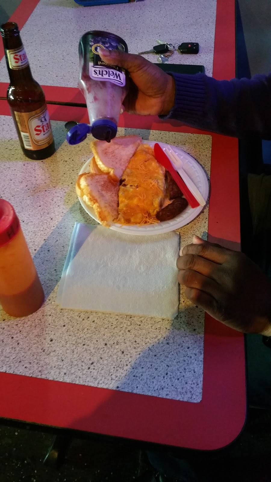 Genes Bar And Grill | restaurant | 1319 St Louis Ave #4036, St. Louis, MO 63106, USA | 3148334909 OR +1 314-833-4909