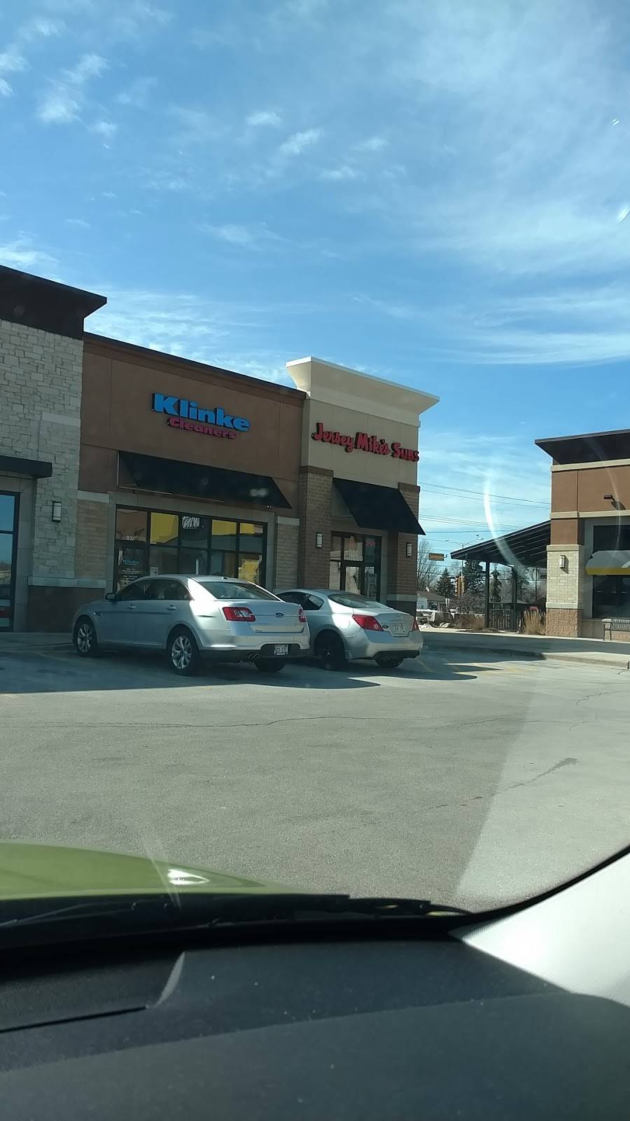 Jersey Mikes Subs | meal takeaway | 1190 W Sunset Dr, Waukesha, WI 53189, USA | 2622784070 OR +1 262-278-4070