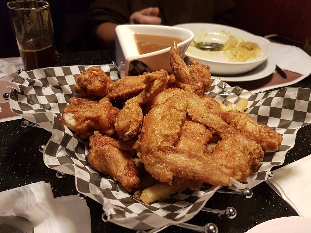 Cafe Hollywood | restaurant | 7240 Kennedy Rd, Markham, ON L3R 7P2, Canada | 9054778877 OR +1 905-477-8877