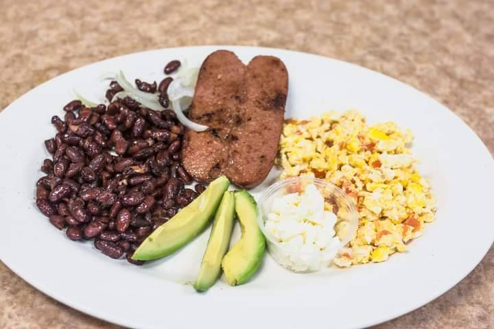 Barco latino restaurant | restaurant | 13705 Veterans Memorial Dr, Houston, TX 77066, USA | 2817521697 OR +1 281-752-1697