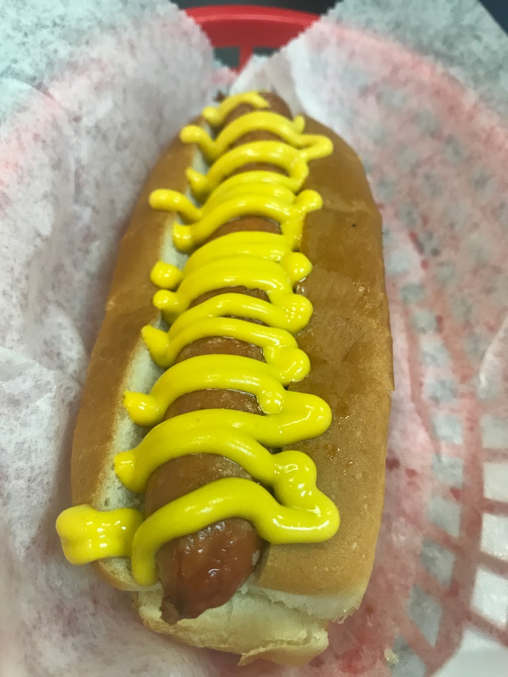 Luckys Roadside Stand | meal takeaway | 5154 Ridge Ave, Philadelphia, PA 19128, USA | 2158425836 OR +1 215-842-5836