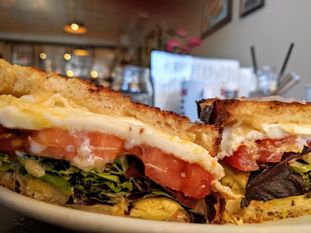 Elis Kitchen | restaurant | 40 Market St, Warren, RI 02885, USA | 4012451809 OR +1 401-245-1809