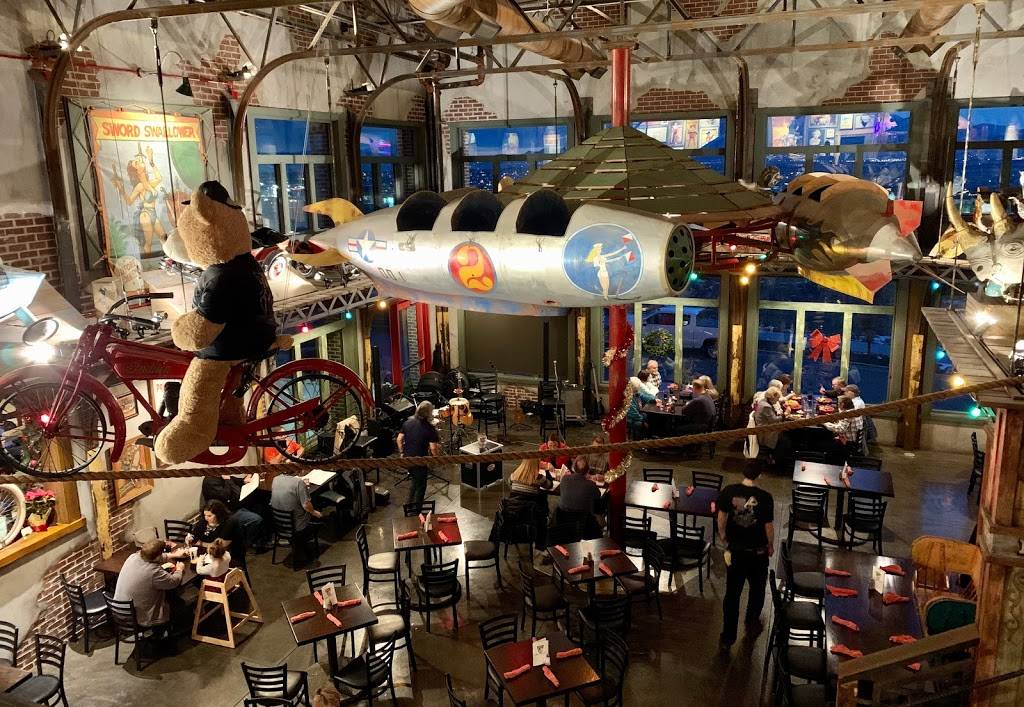 Strap Tank Brewery | restaurant | 3661 N Outlet Pkwy, Lehi, UT 84043, USA | 3853528194 OR +1 385-352-8194