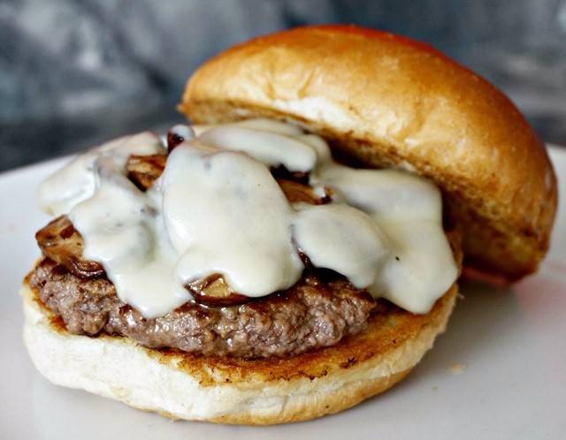 Beef Daddys | restaurant | 15771 Hall Rd, Macomb, MI 48044, USA | 5862624359 OR +1 586-262-4359