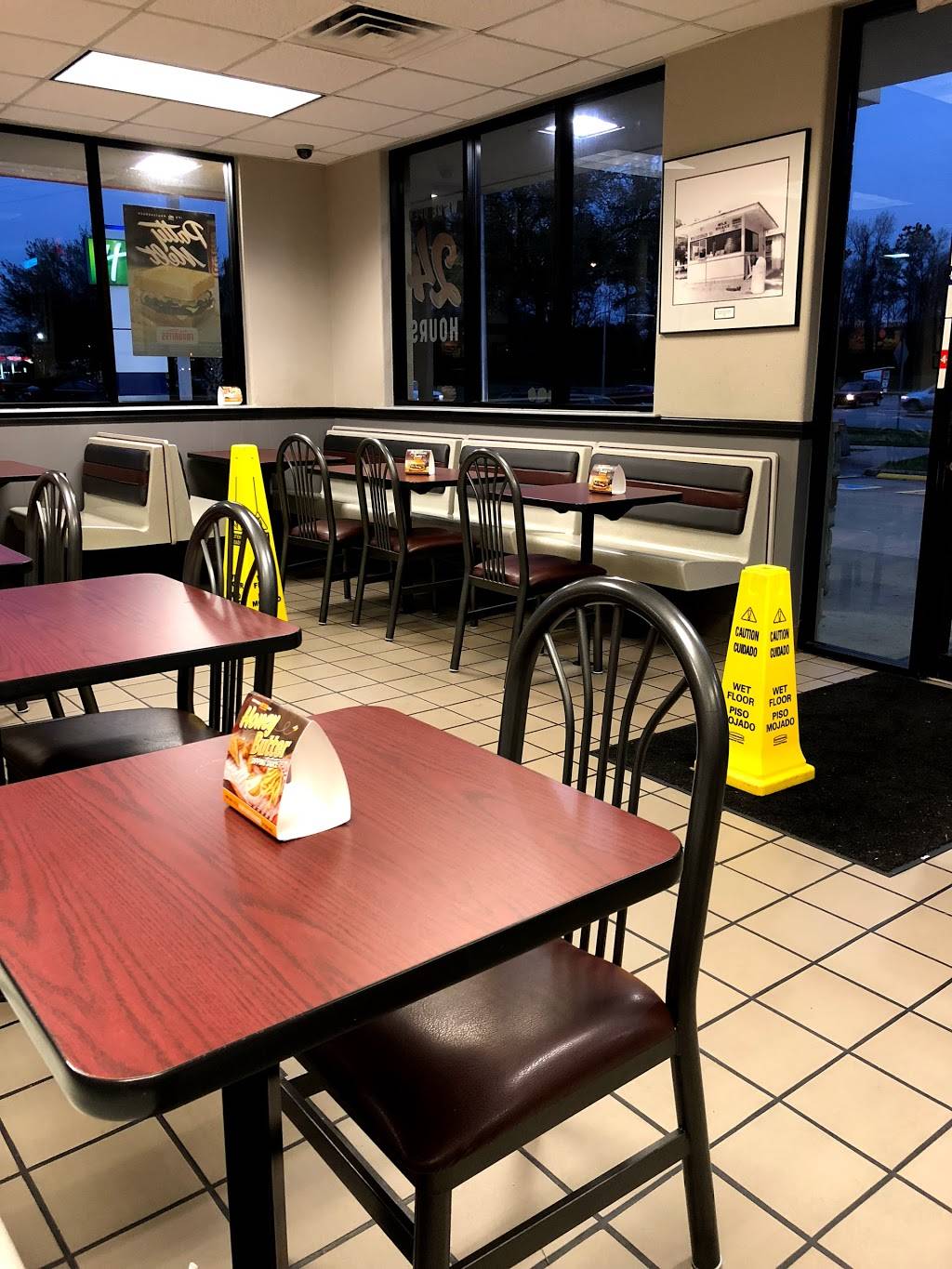 Whataburger | restaurant | 109 W Airtex Blvd, Houston, TX 77090, USA | 2818723757 OR +1 281-872-3757