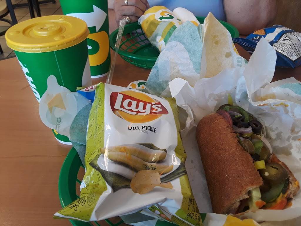 Subway Restaurants | restaurant | 13808 East 14th Street, Suite B, Palma Plaza, San Leandro, CA 94578, USA | 5103466700 OR +1 510-346-6700