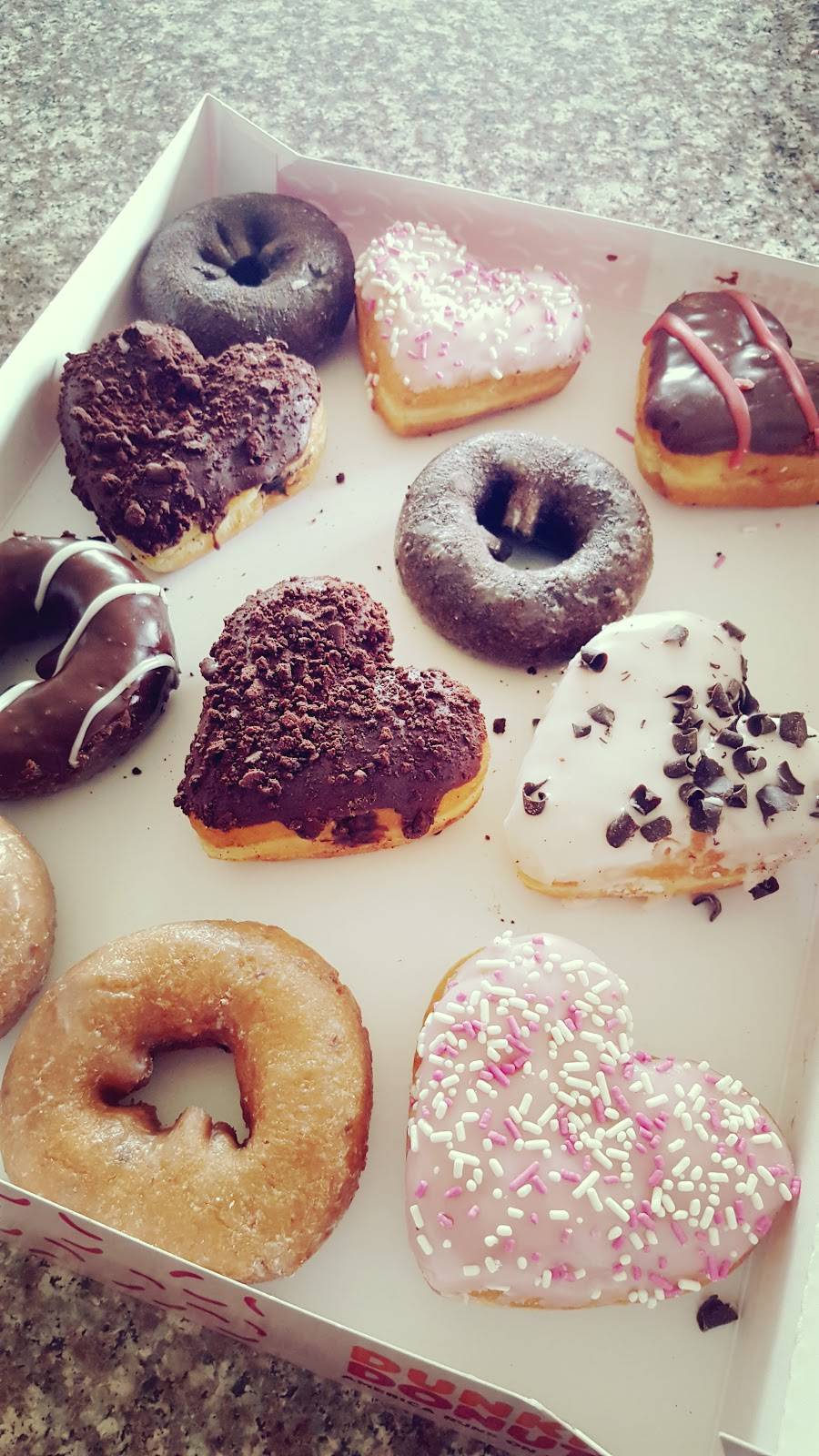 Dunkin | cafe | 106 E N Ave, Carol Stream, IL 60188, USA | 6304800760 OR +1 630-480-0760