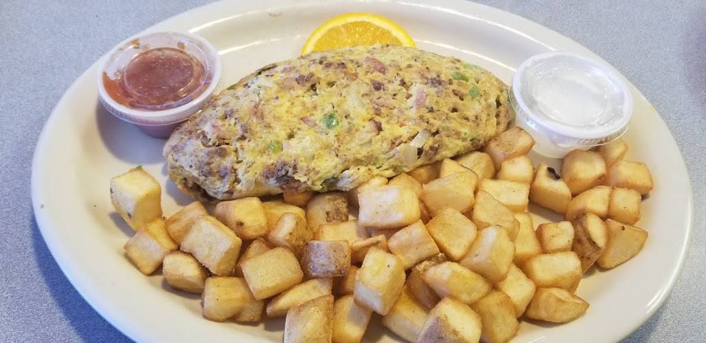 Arts Skillet | restaurant | 8255 Pendleton Pike, Indianapolis, IN 46226, USA | 3176722367 OR +1 317-672-2367