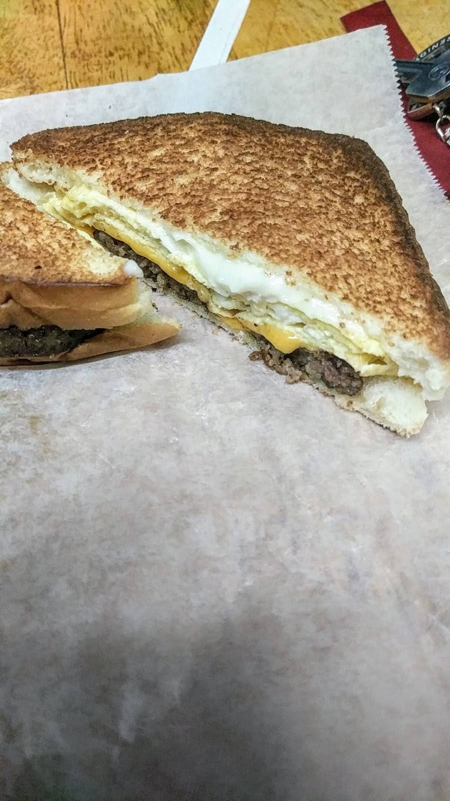 Pats Snack Bar | meal takeaway | 124 N Sterling St, Morganton, NC 28655, USA | 8284375744 OR +1 828-437-5744