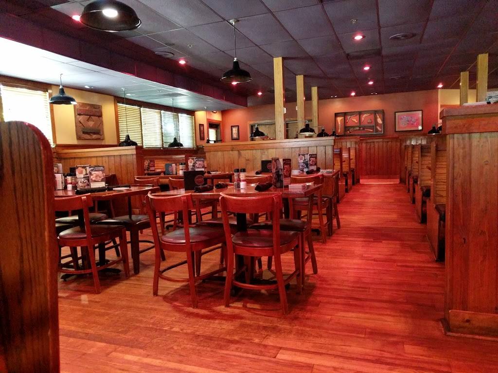 Outback Steakhouse | restaurant | 8625 W Sura Lane, Greenfield, WI 53228, USA | 4148171800 OR +1 414-817-1800