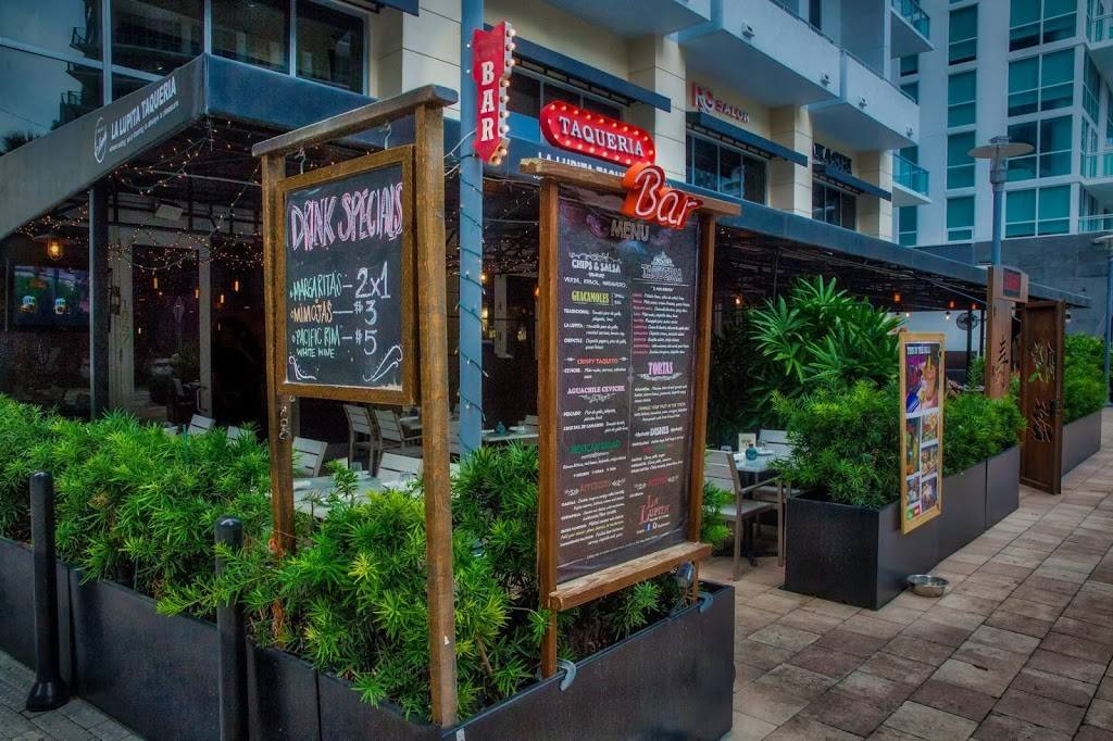 La Lupita | restaurant | 1057 SE 1st Ave, Miami, FL 33131, USA | 3053735406 OR +1 305-373-5406