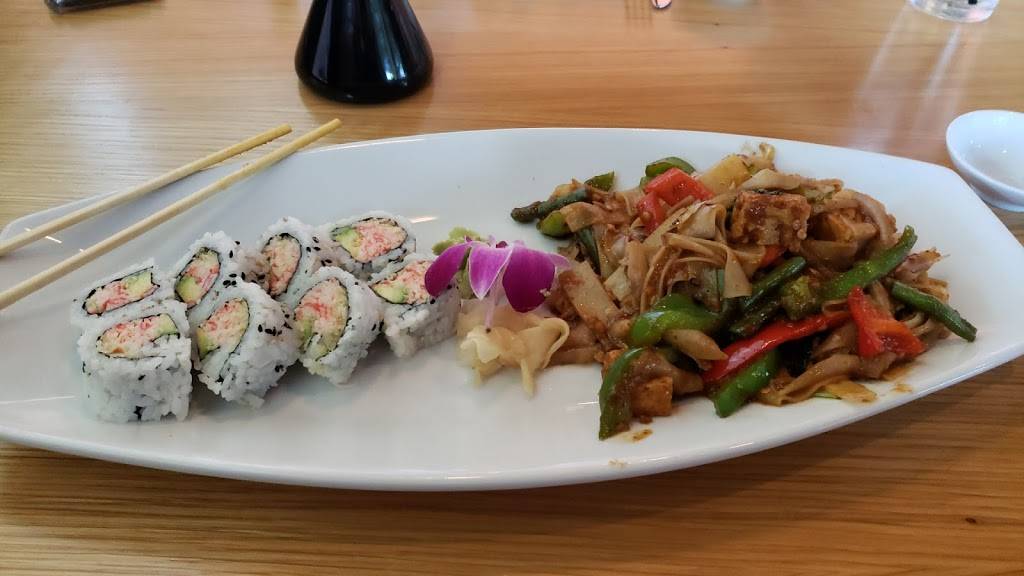 Kabuki Sushi Thai Tapas | restaurant | 2465 South State Road 7 suite 100 suite 100, Wellington, FL 33414, USA | 5613234888 OR +1 561-323-4888