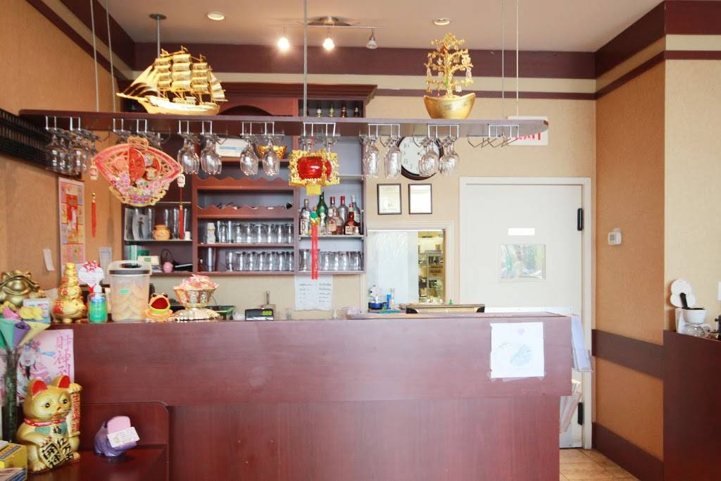 Lucky Dragon Delight | restaurant | Jackson Trails Plaza, 6081 Hazeldean Rd, Stittsville, ON K2S 1B9, Canada | 6138367898 OR +1 613-836-7898