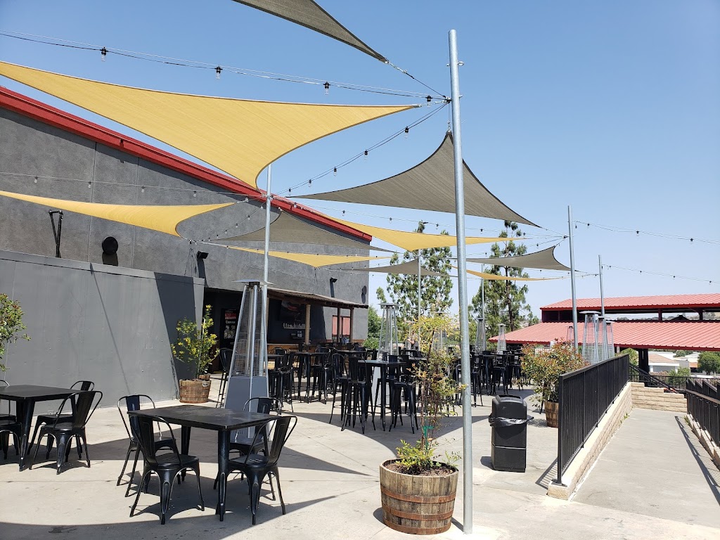 MB2 Entertainment | restaurant | 21516 Golden Triangle Rd, Santa Clarita, CA 91350, USA | 6617533413 OR +1 661-753-3413