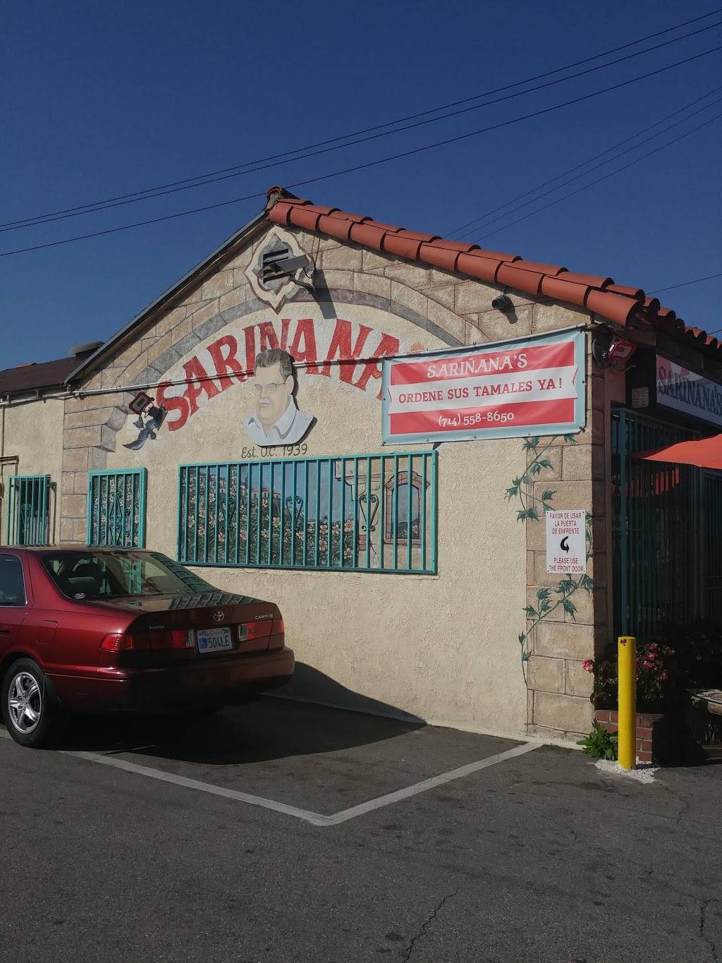 Sarinanas Restaurant | restaurant | 2218 W 5th St, Santa Ana, CA 92703, USA | 7145588650 OR +1 714-558-8650