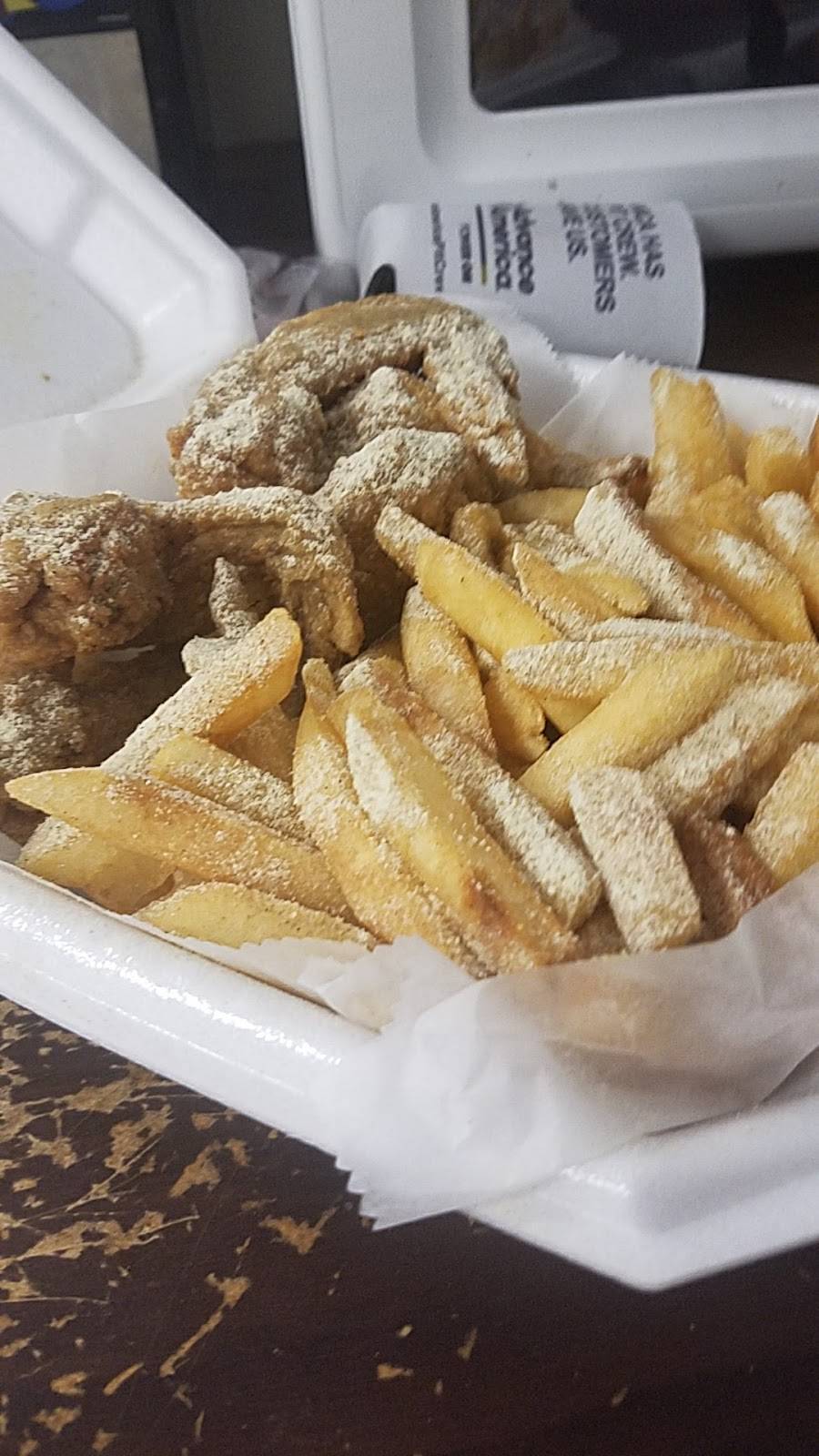 Fresh Fish and Fry | restaurant | 3140 S Martin Luther King Jr Blvd, Lansing, MI 48910, USA | 5178827007 OR +1 517-882-7007