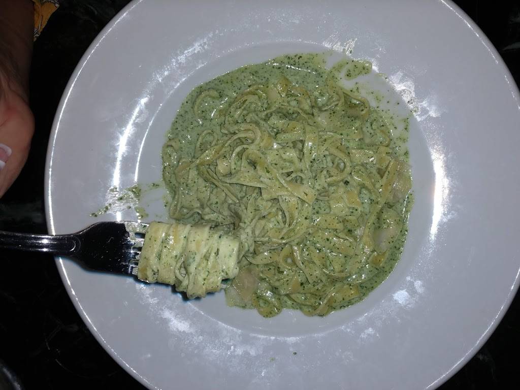 Lous Bar & Grill | restaurant | 236 S, US-1, Tequesta, FL 33469, USA | 5617689239 OR +1 561-768-9239