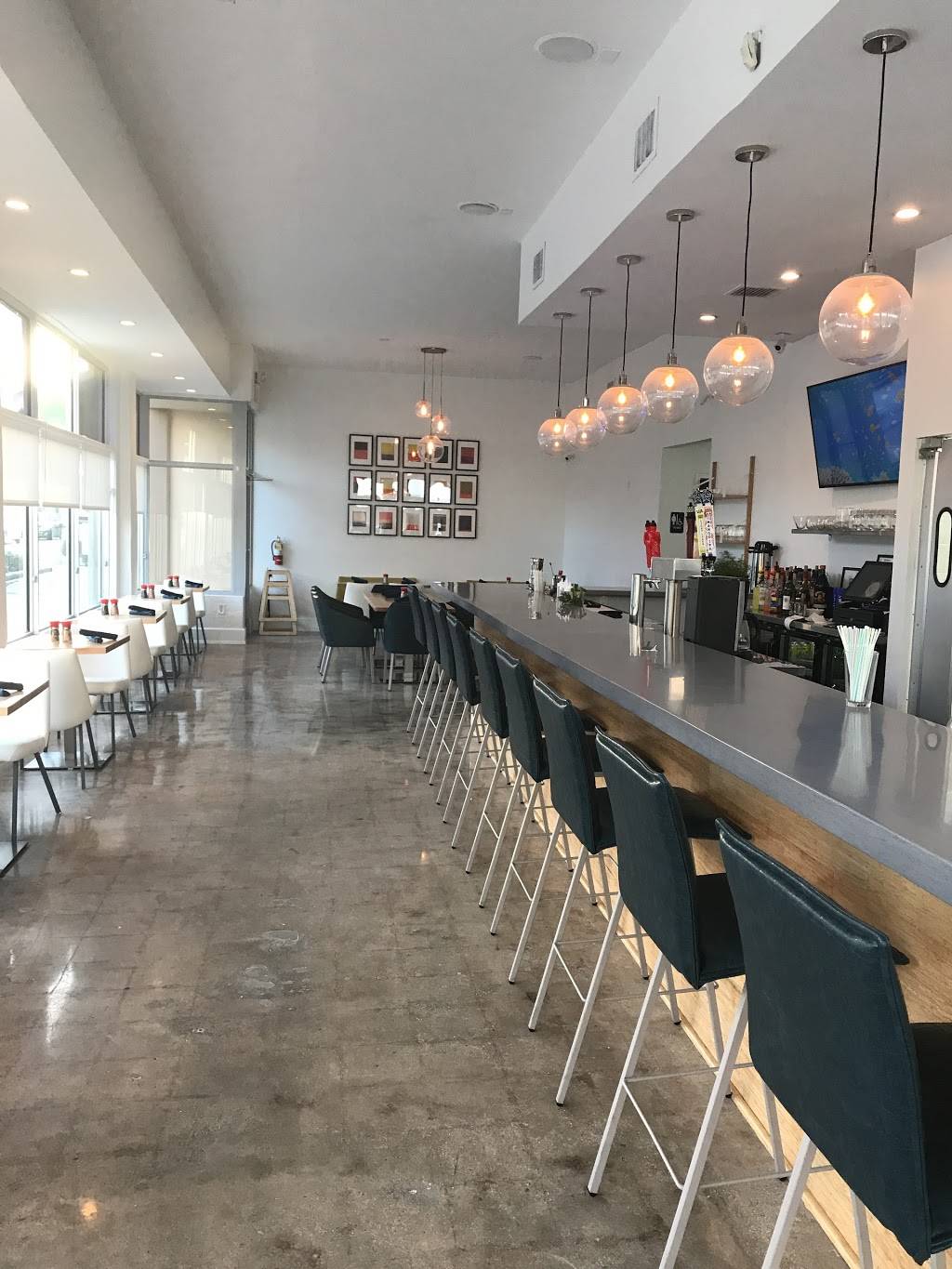 Patty Macs | restaurant | 2001 Harrison St, Hollywood, FL 33020, USA | 7548165606 OR +1 754-816-5606