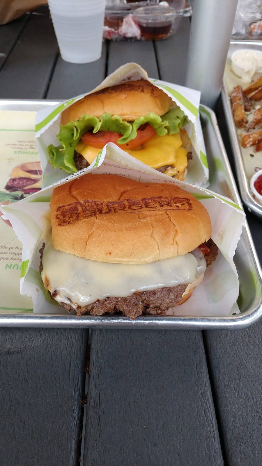 BurgerFi | restaurant | 360 W Plant St #101, Winter Garden, FL 34787, USA | 4075543210 OR +1 407-554-3210