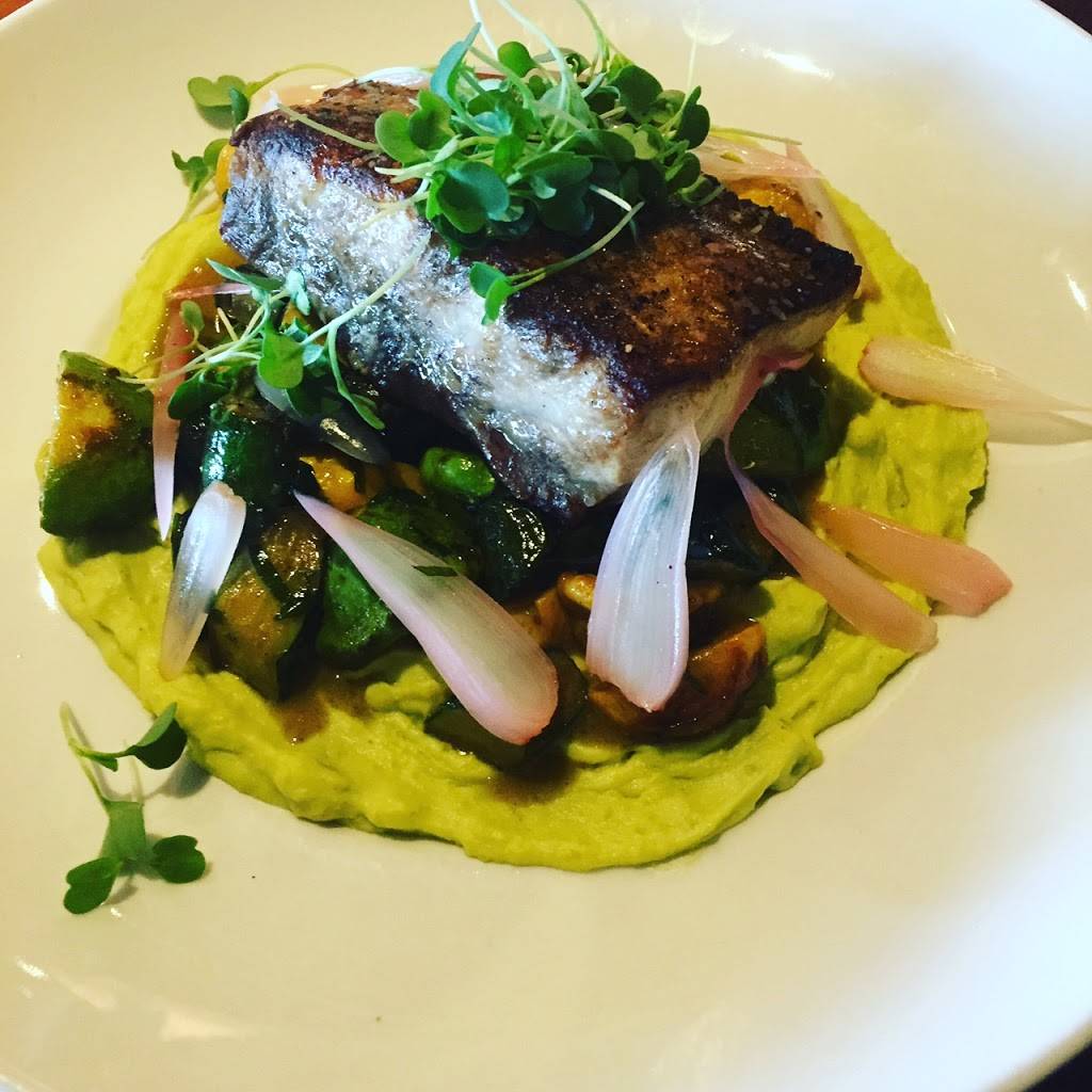 Girves Brown Derby | restaurant | 5051 Eastpointe Dr, Medina, OH 44256, USA | 3307211731 OR +1 330-721-1731