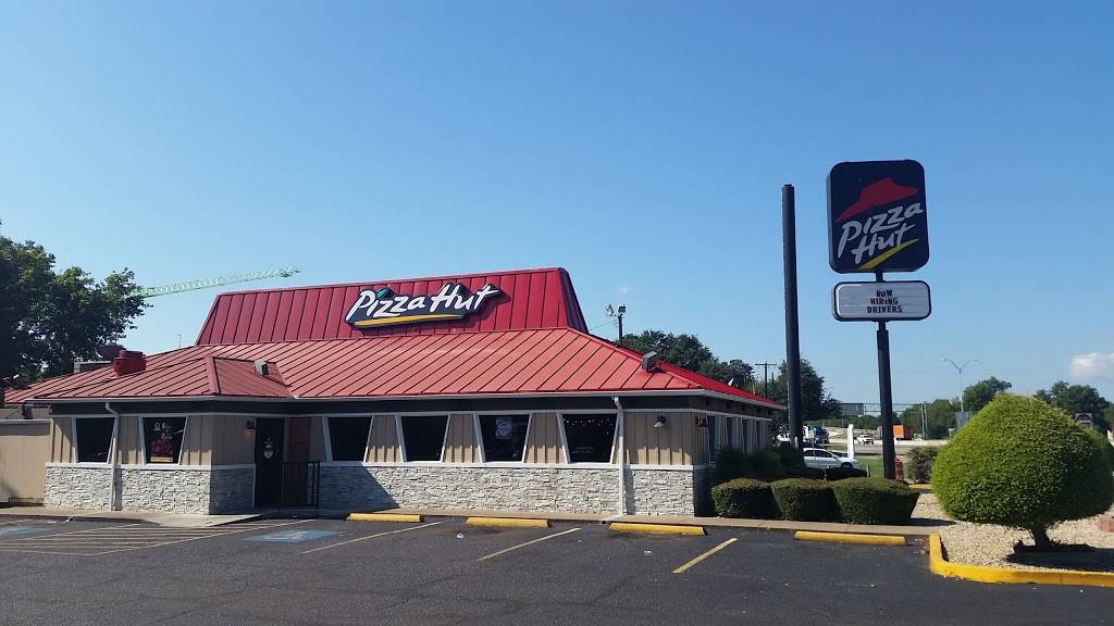 Pizza Hut | restaurant | 1111 S 8th St, Waco, TX 76706, USA | 2542961111 OR +1 254-296-1111