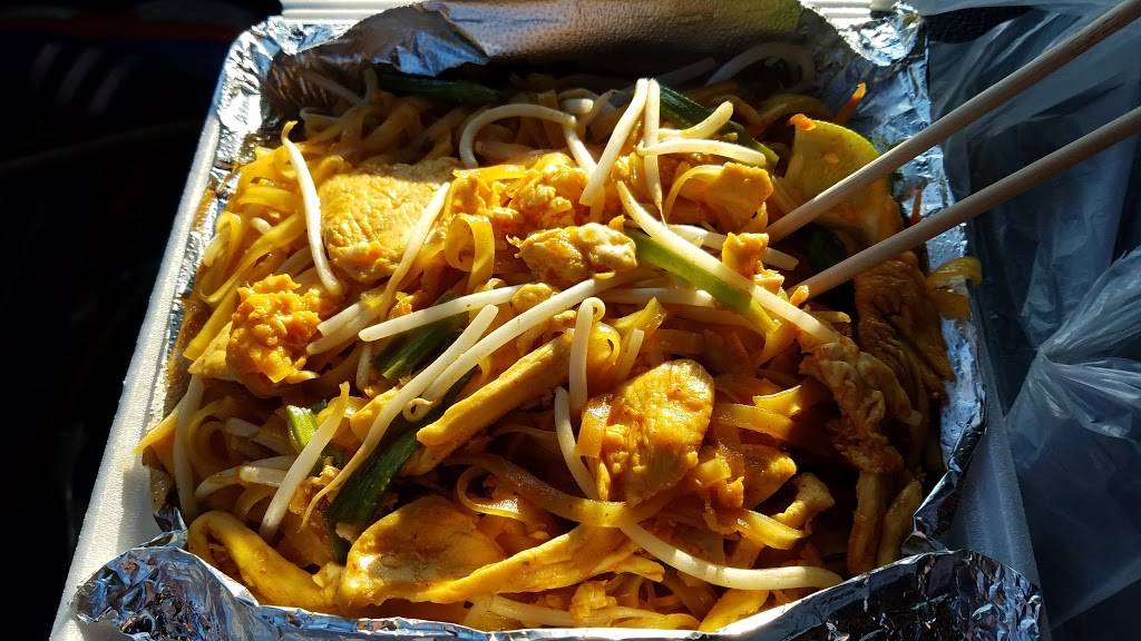 Miss Pad Thai | restaurant | 22920 Alessandro Blvd, Moreno Valley, CA 92553, USA | 9516567377 OR +1 951-656-7377