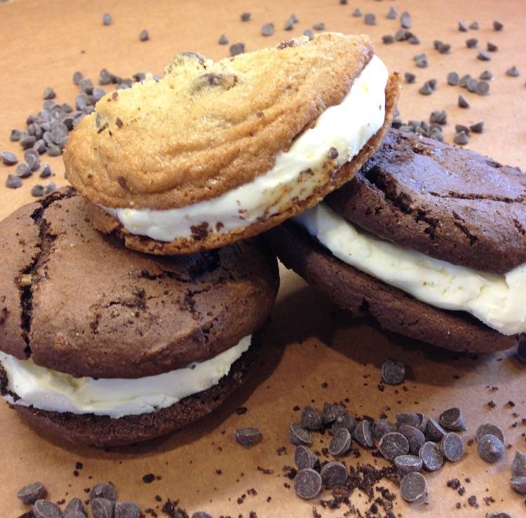 Plum Creek Farm Market & Creamery | restaurant | 5035 Bernville Rd #8219, Bernville, PA 19506, USA | 4847728271 OR +1 484-772-8271