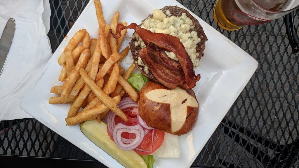 Meehans of Huntington | restaurant | 371 New York Ave, Huntington, NY 11743, USA | 6313510831 OR +1 631-351-0831