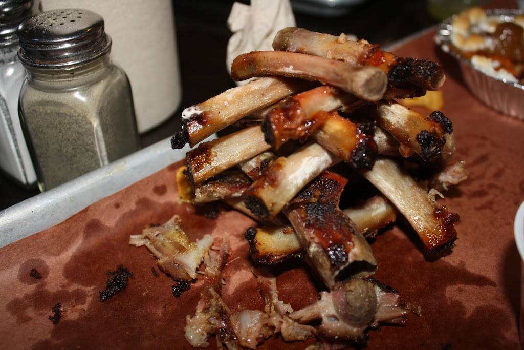 Fire-N-Smoke Wood Fired Kitchen | restaurant | 914 Edwardsville Rd, Troy, IL 62294, USA | 6185050815 OR +1 618-505-0815