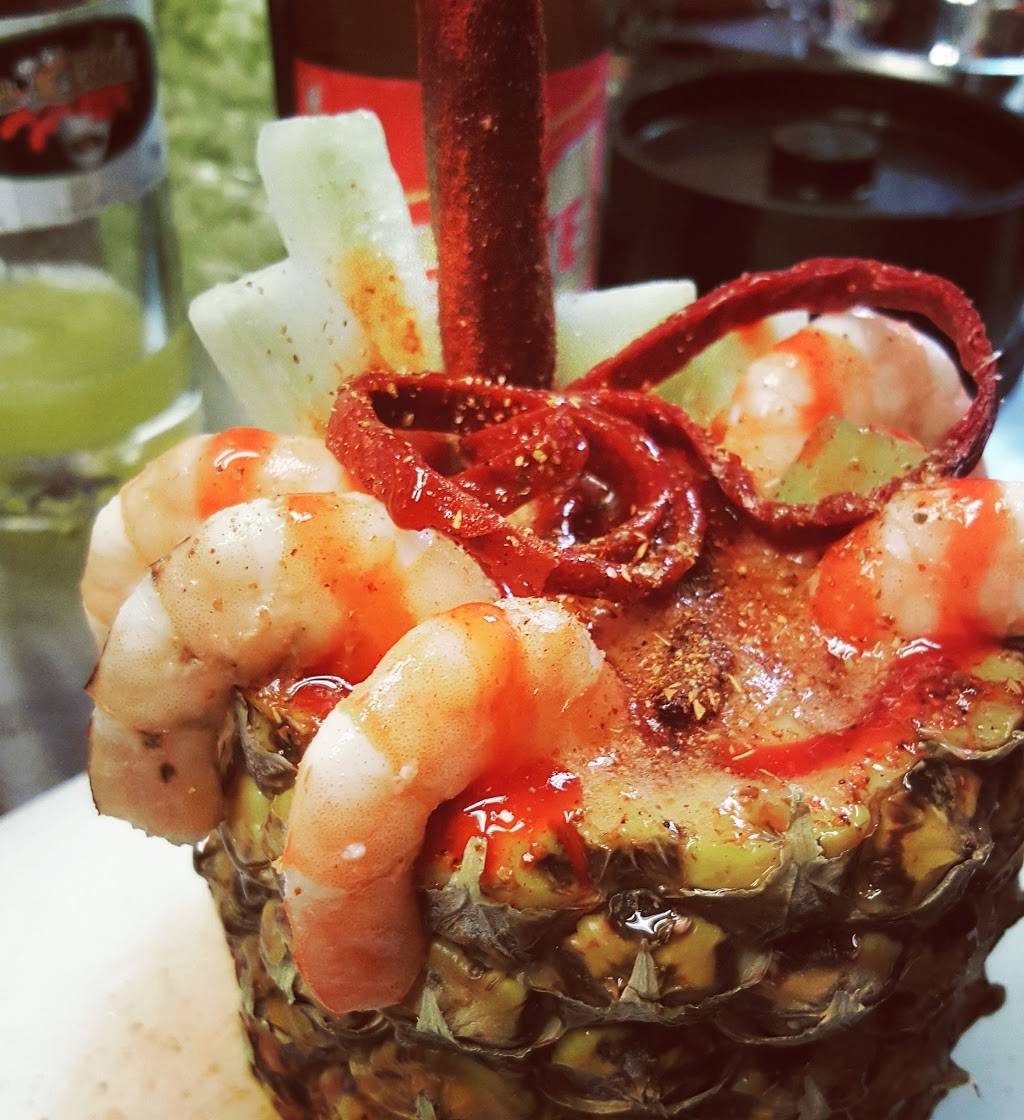 Clamatos La Cruda | restaurant | 2822 N 32nd St, Phoenix, AZ 85008, USA | 6025457741 OR +1 602-545-7741