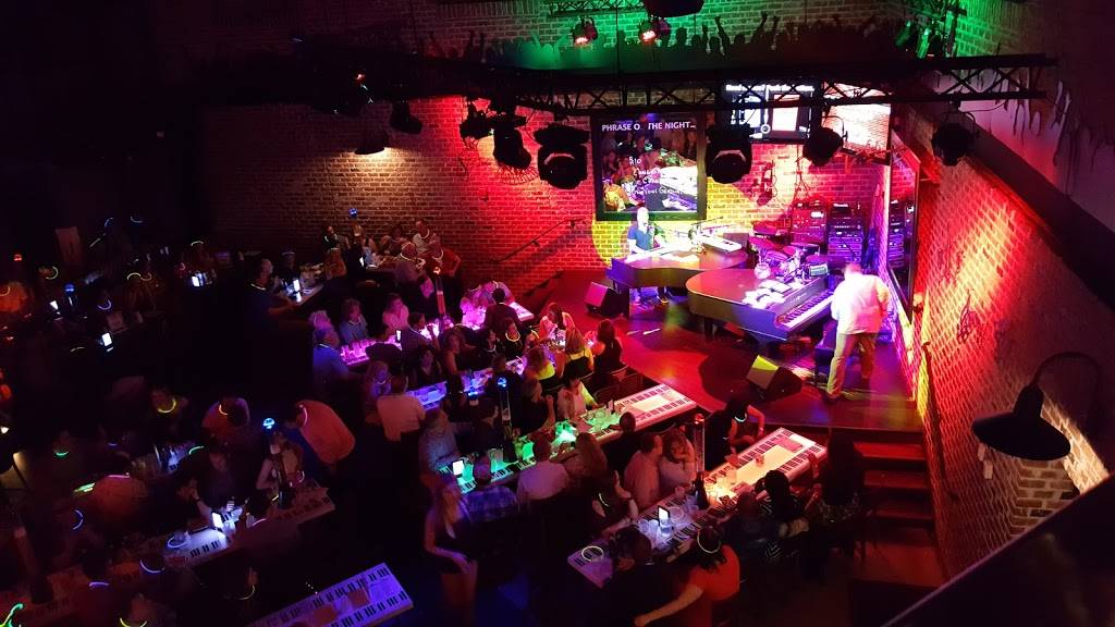 Bobby McKeys Dueling Piano Bar | night club | 172 Fleet St, National Harbor, MD 20745, USA | 3016022209 OR +1 301-602-2209